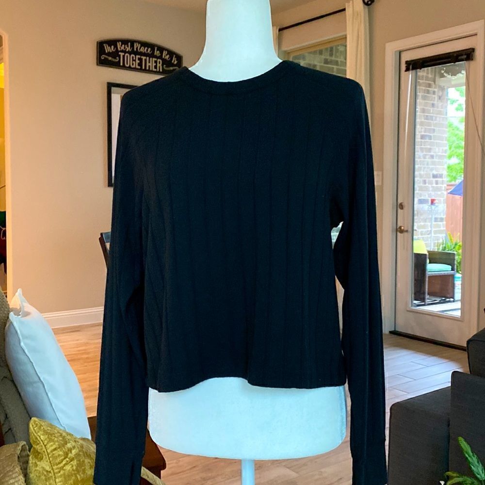 American Eagle Offline Black Crew Neck Long Sleeves NWT XS Loose Fit